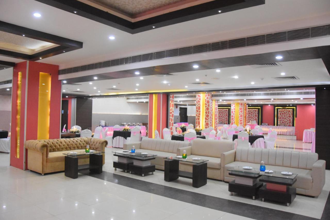 Hotel Galaxy Аллахабад Екстер'єр фото